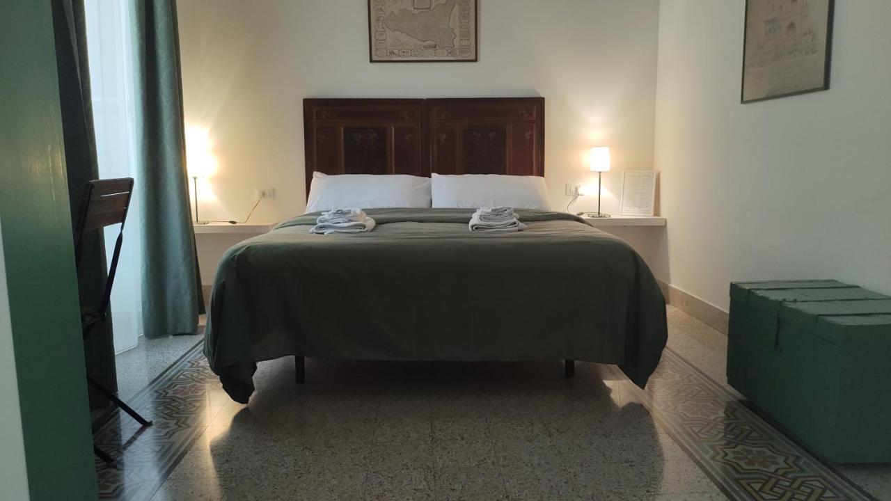 パレルモ Arte Bianca Bed & Breakfast エクステリア 写真