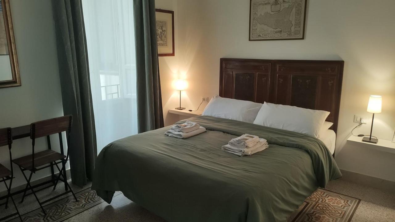 パレルモ Arte Bianca Bed & Breakfast エクステリア 写真
